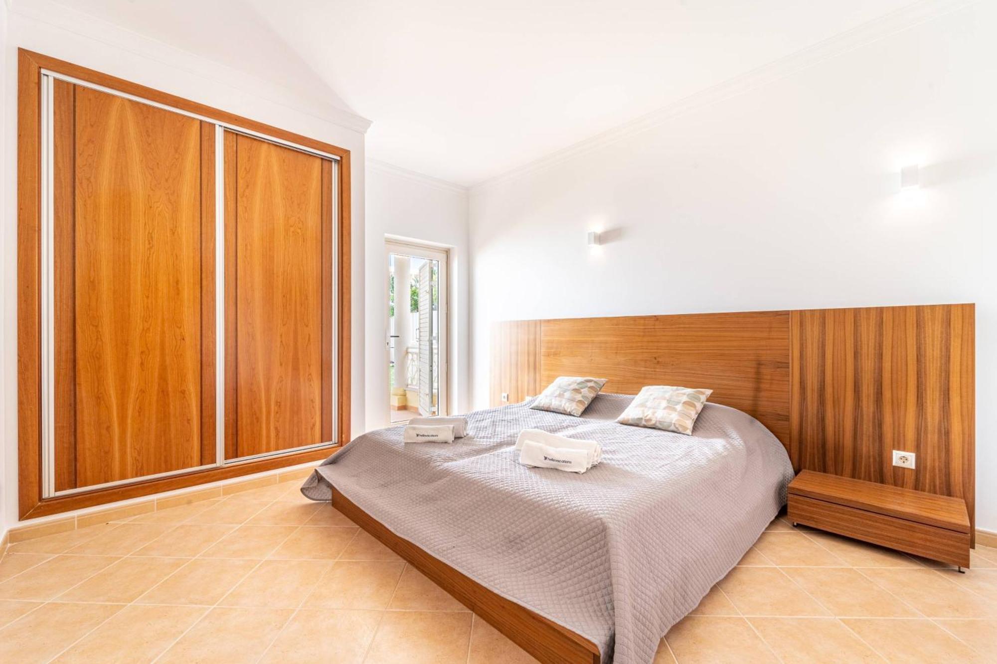 Villa Ribeiro By Hellovacations Albufeira Ngoại thất bức ảnh