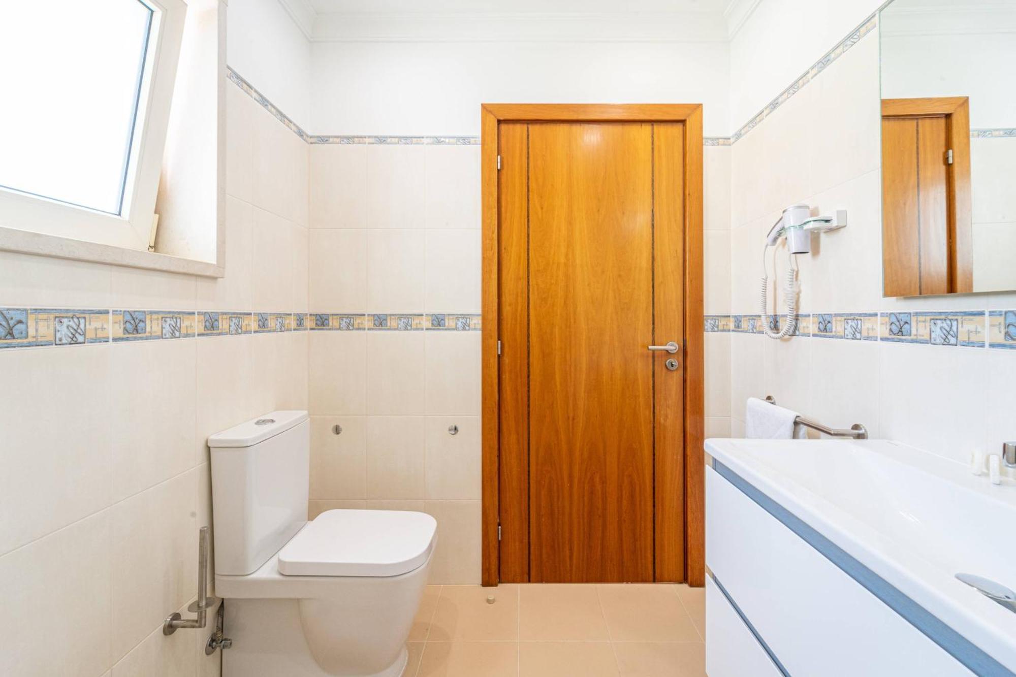 Villa Ribeiro By Hellovacations Albufeira Ngoại thất bức ảnh