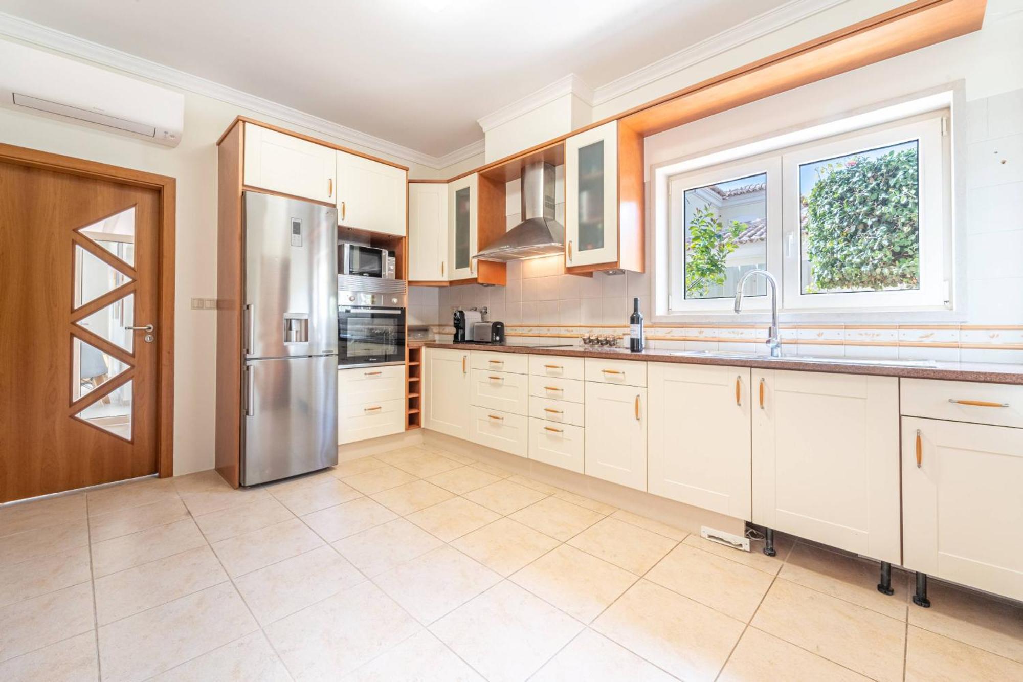 Villa Ribeiro By Hellovacations Albufeira Ngoại thất bức ảnh