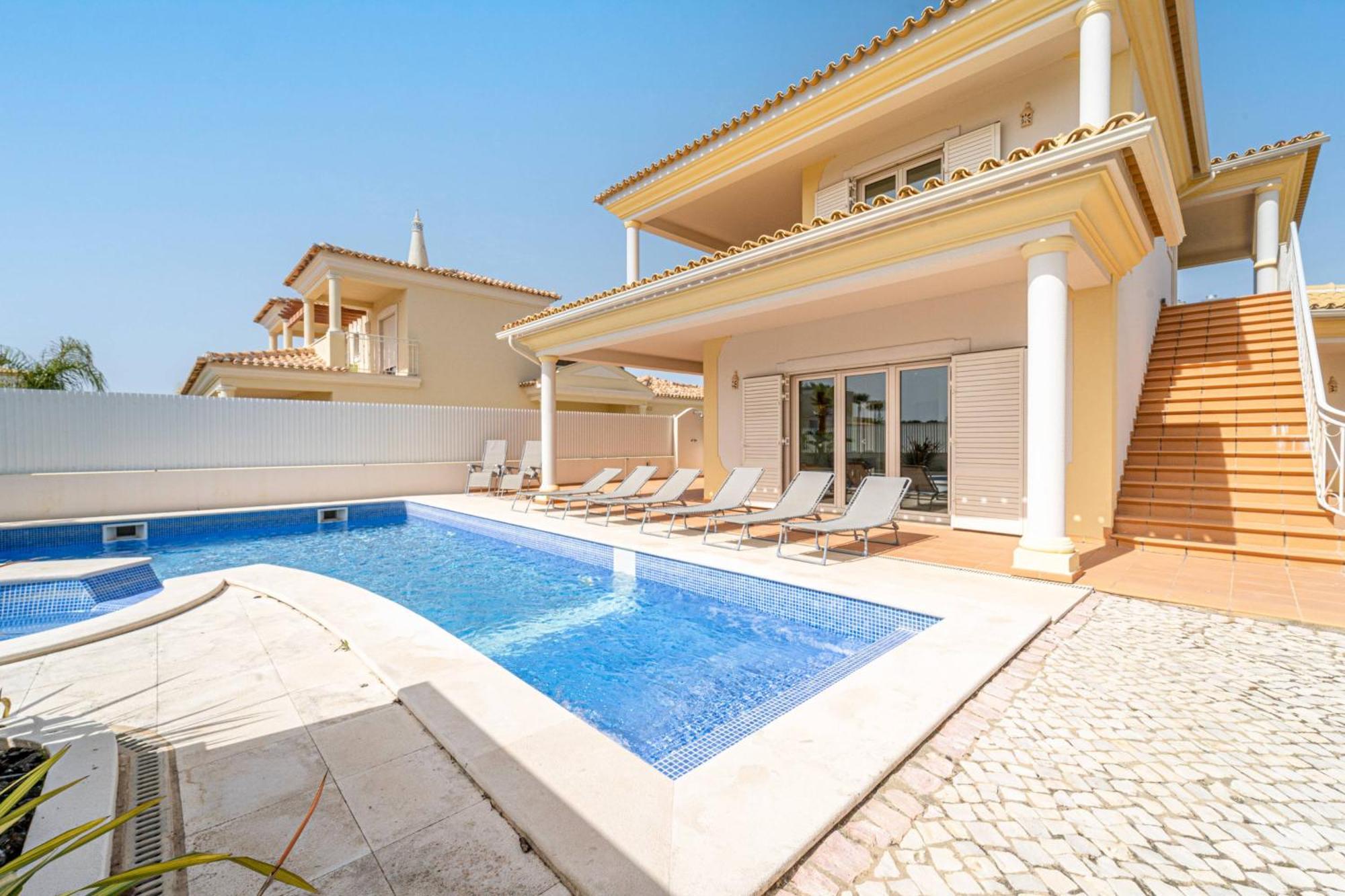 Villa Ribeiro By Hellovacations Albufeira Ngoại thất bức ảnh